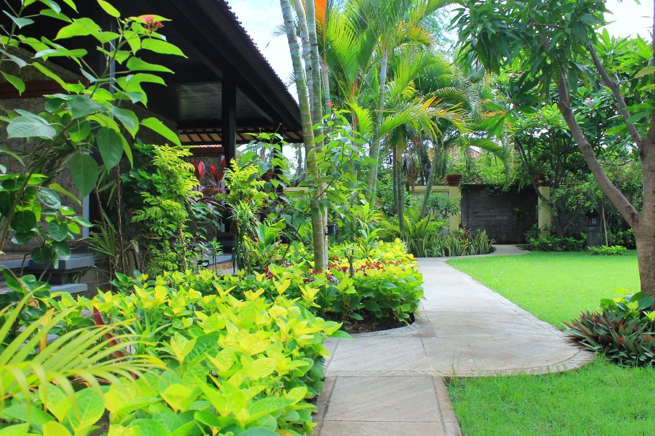 Mans Cottages & Spa Pemuteran Esterno foto